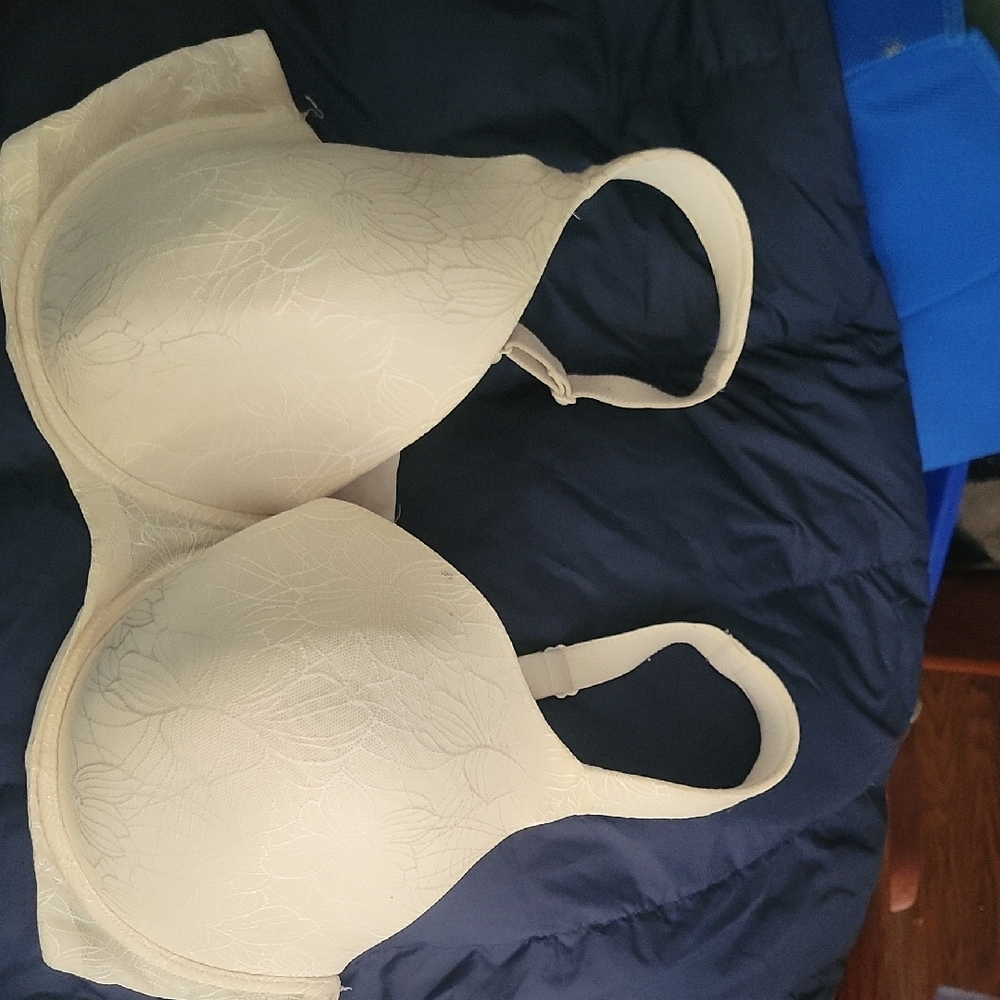Secret Treasures Cream Floral Bra